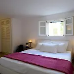 Soho In Paros * חריסי אקטי