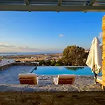 Soho In Paros * Chrisi Akti (Paros)