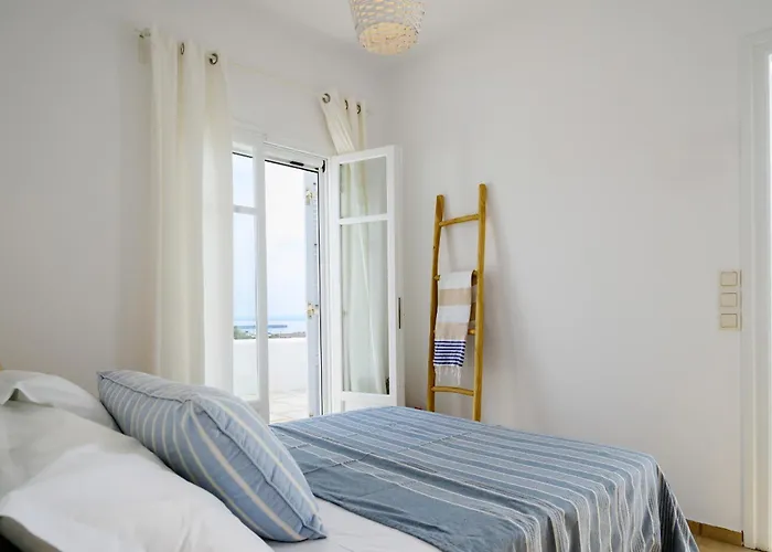 Soho In Paros * Chrisi Akti (Paros)